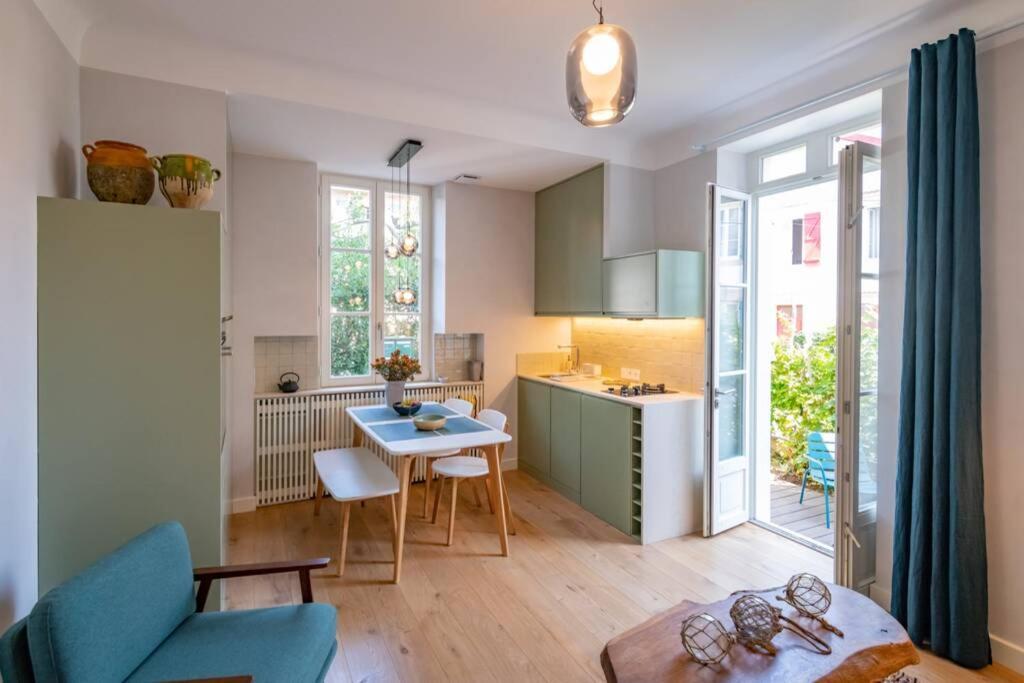Cote Des Basques, Terrasse, Confort Et Qualite ビアリッツ エクステリア 写真