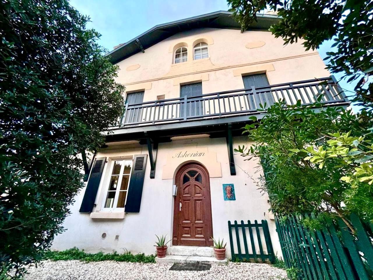 Cote Des Basques, Terrasse, Confort Et Qualite ビアリッツ エクステリア 写真